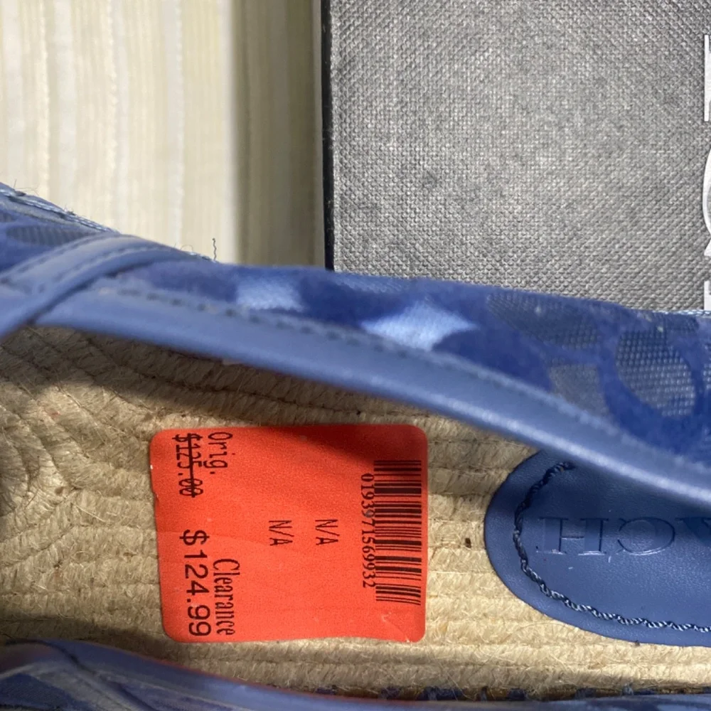 Coach "Cleo" Espadrille shoes - Picture 2 of 5